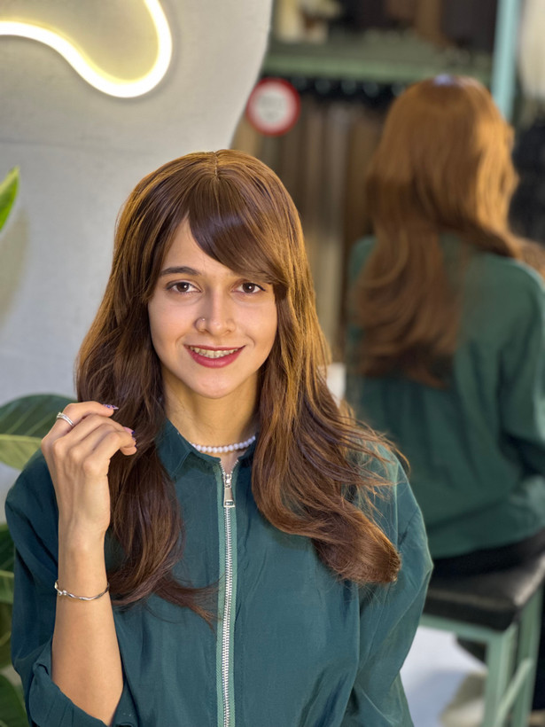 عکس محصول کلاه گیس جلوچتری حالت دار خرمایی کد 8b