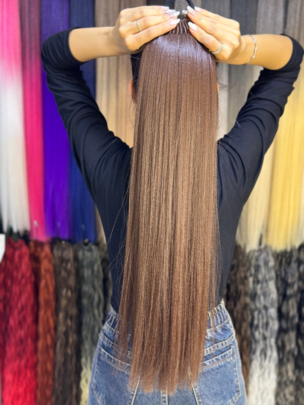 دم اسبی تک رنگ قهوه ای قرمزی دار قد ۶۰ سانت