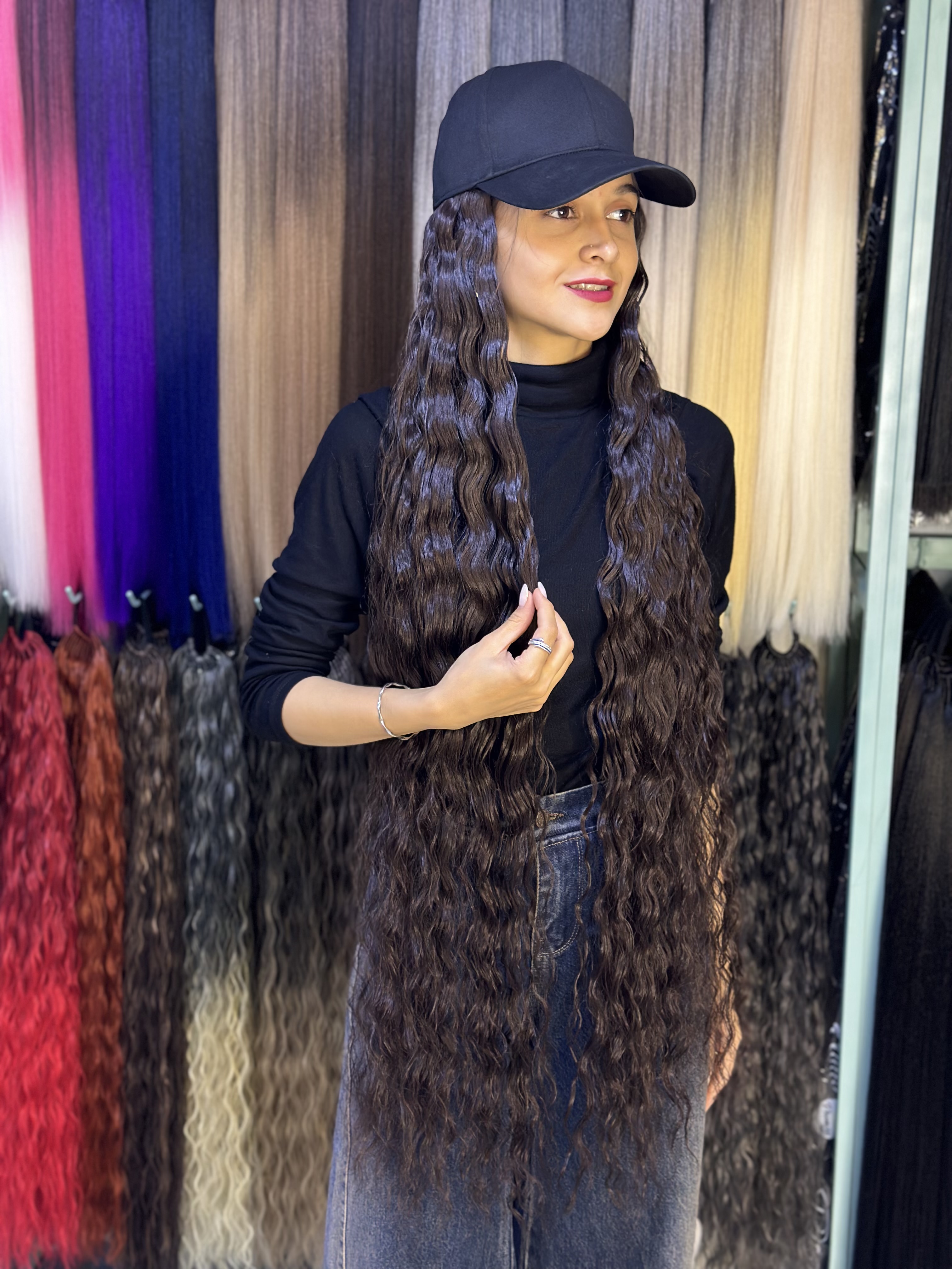 کلاه کپ با موی ۱۲۰ سانت قهوه ای فر