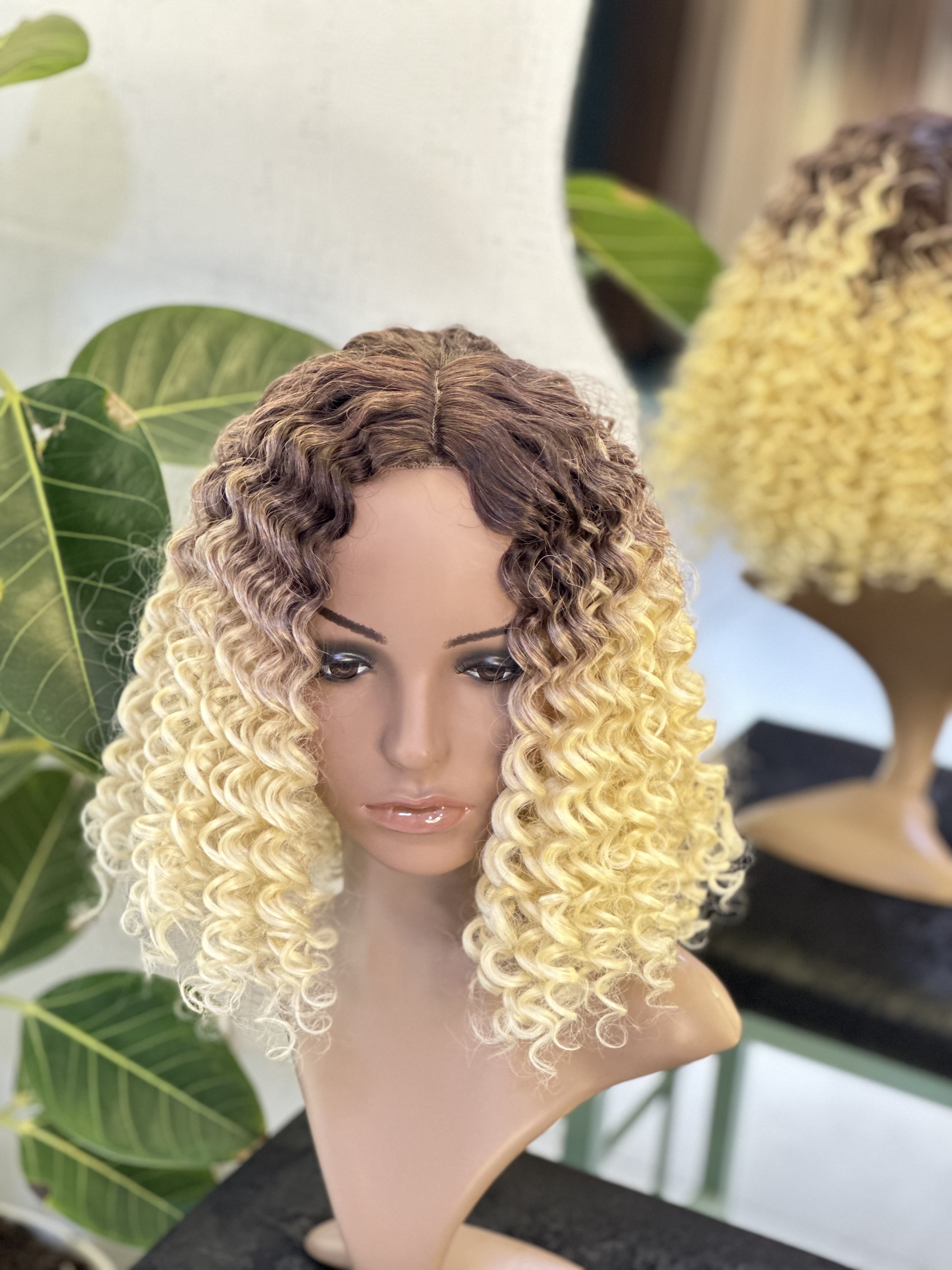 کلاهگیس وارداتی فر امبره قهوه ای بلوند کد R4/613(برند سوکپ)