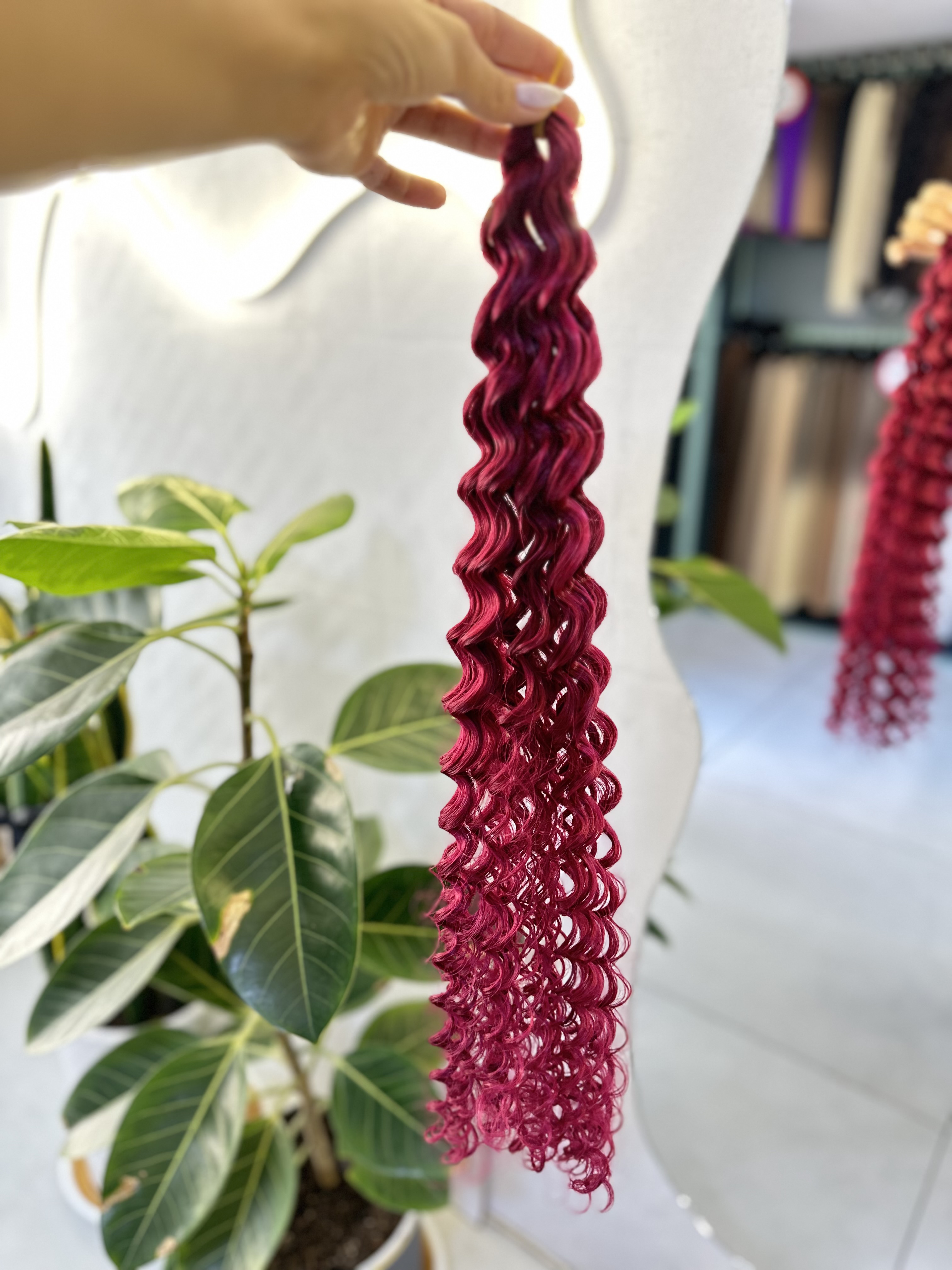 افرو دستساز با فر عروسکی شرابی