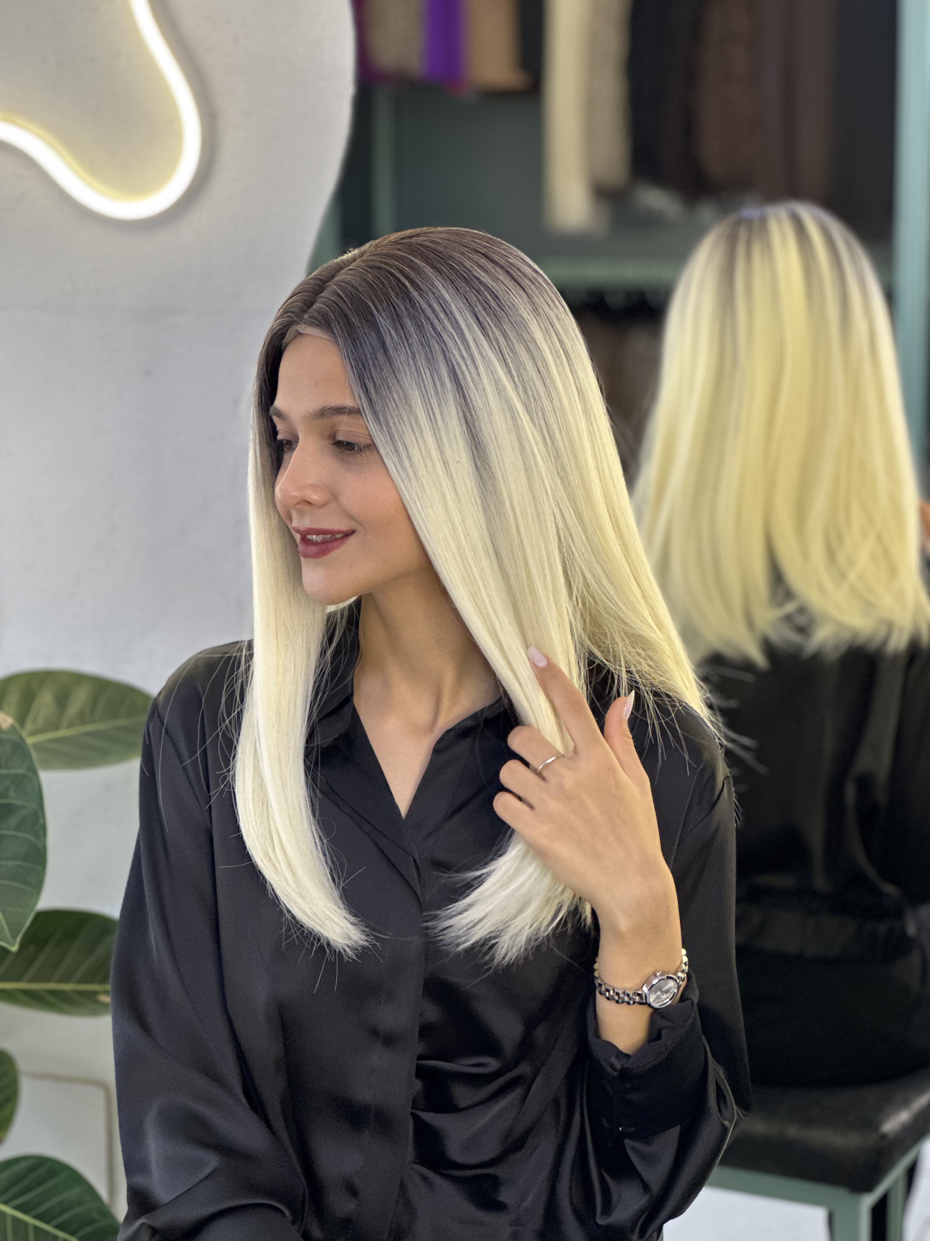 کلاه گیس صاف فرق متحرک وارداتی امبره مشکی بلوند کد R4/613